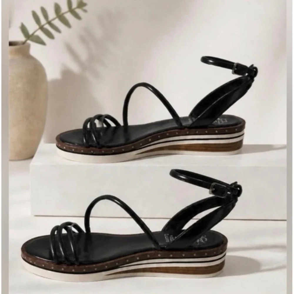 Vince Camuto Black Strappy Platform Wedge Sandals Studded Striped Sole womens 10